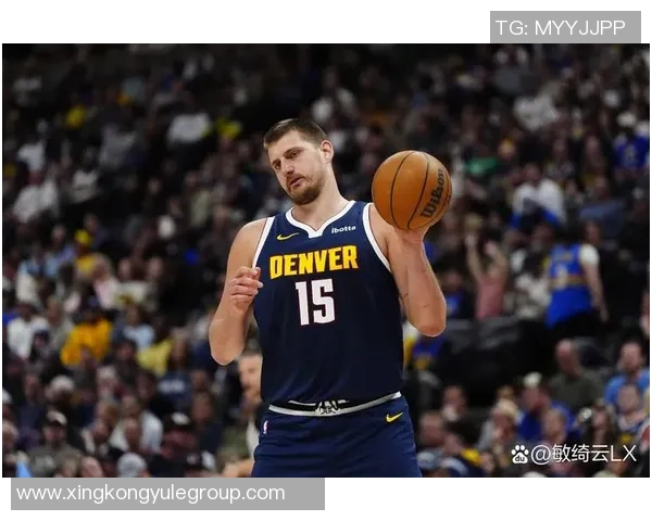 约基奇半场表现如同游戏般轻松7投5中贡献10分4篮板6助攻