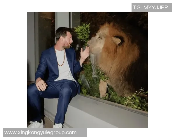 梅西亲临印度野生动物保护中心参与宗教仪式与狮子亲密接触的奇妙体验 梅西亲临印度野生动物保护中心参与宗教仪式与狮子亲密接触的奇妙体验