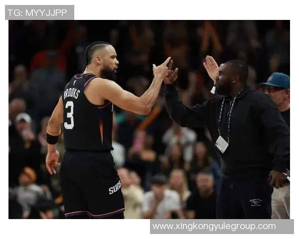 下半场未得分狄龙强调专注本职工作并积极参与进攻篮板争夺