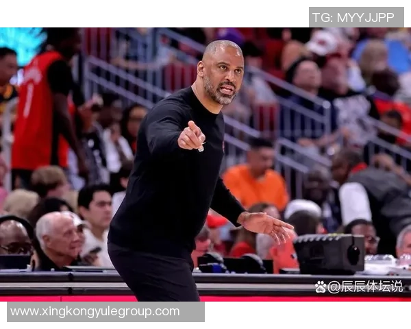 火箭遭遇惨败23个攻板难掩低效投篮雷霆外线攻防一体引领时代潮流