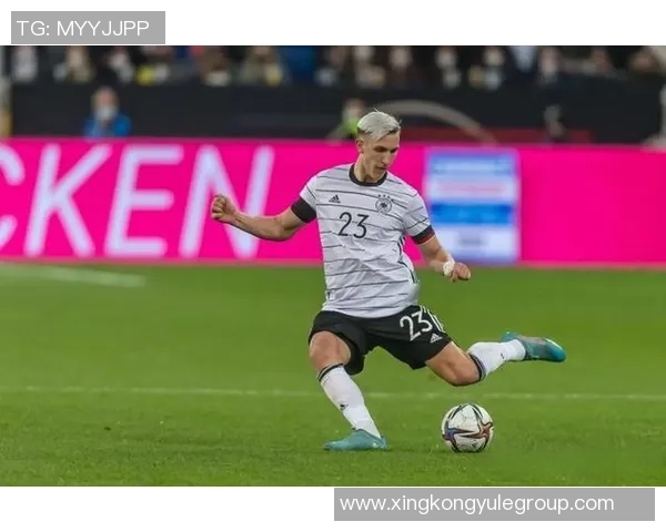 施洛特贝克续约合同已送达但希望先评估多特本赛季表现